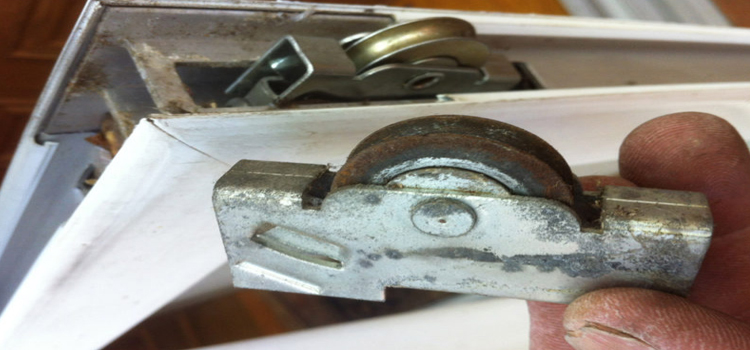 screen door roller repair in Ben Lomond